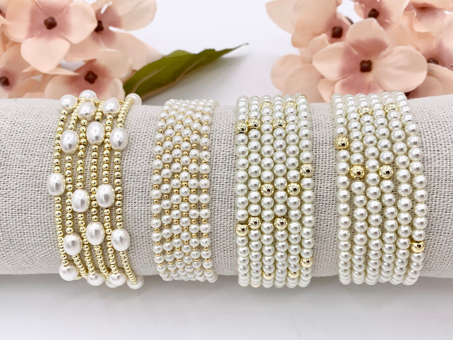 18K Gold Plated Hematite Freshwater Pearl Glass Pearl Dainty Stretchy Bracelet 1 piece