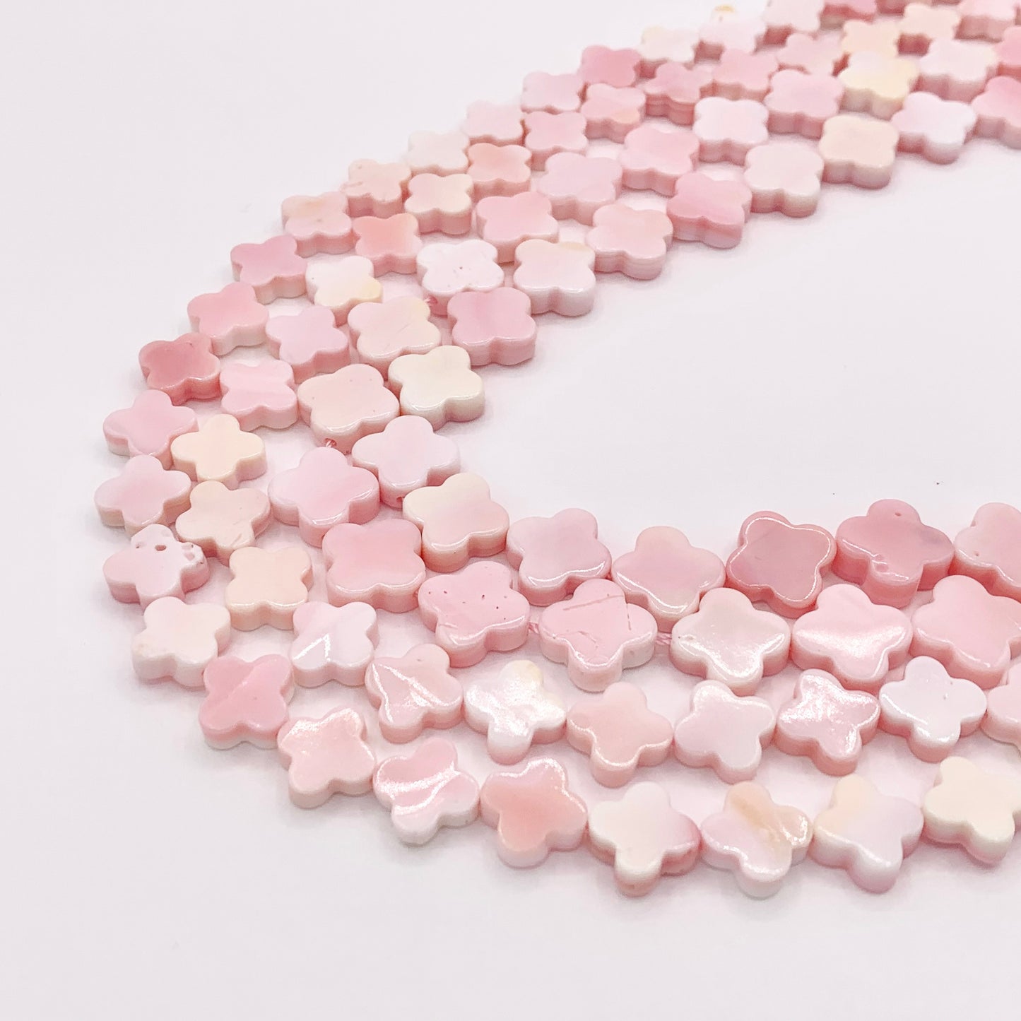 High Quality Natural Pink Queen Conch Clover Beads in 10mm 12mm Around 16"