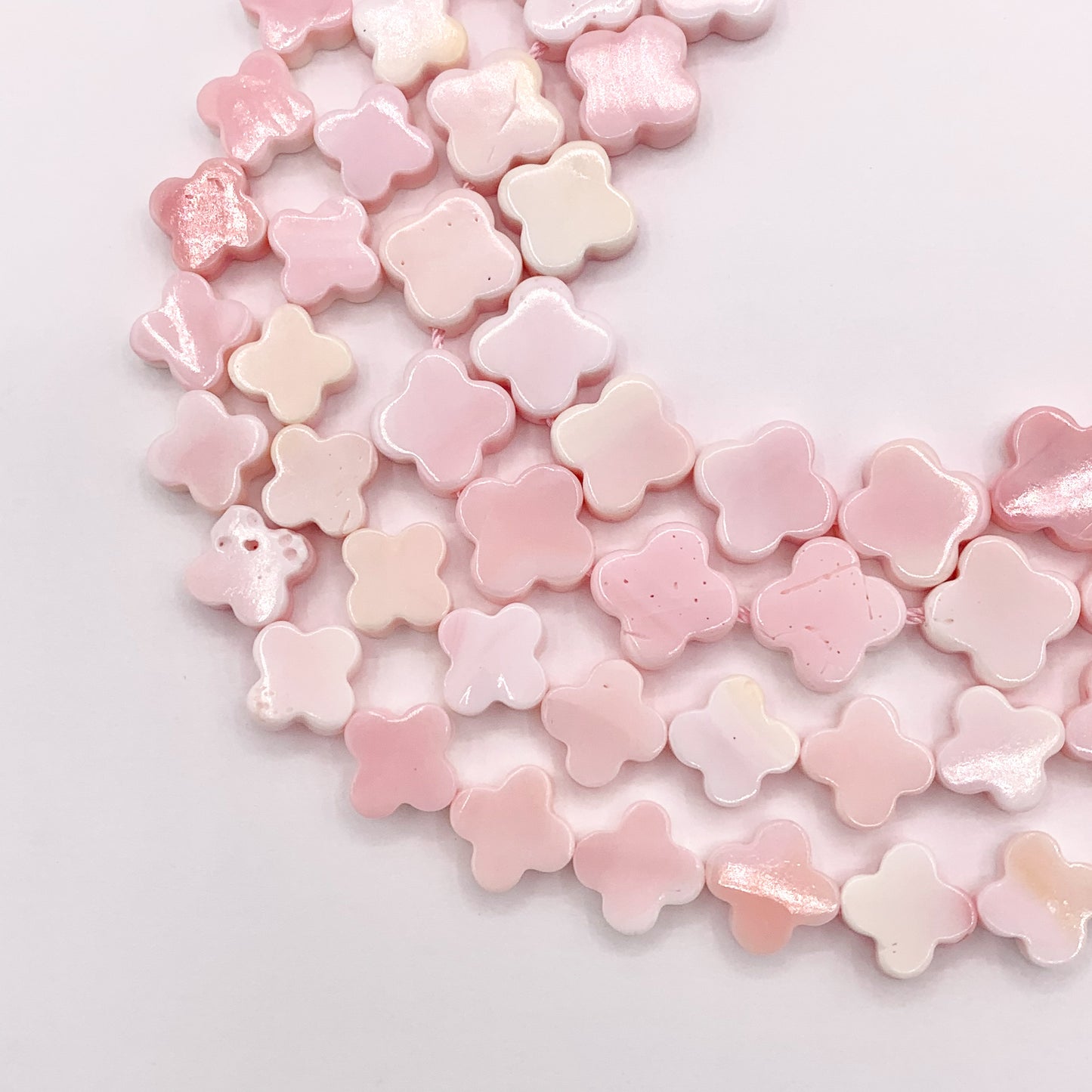 High Quality Natural Pink Queen Conch Clover Beads in 10mm 12mm Around 16"