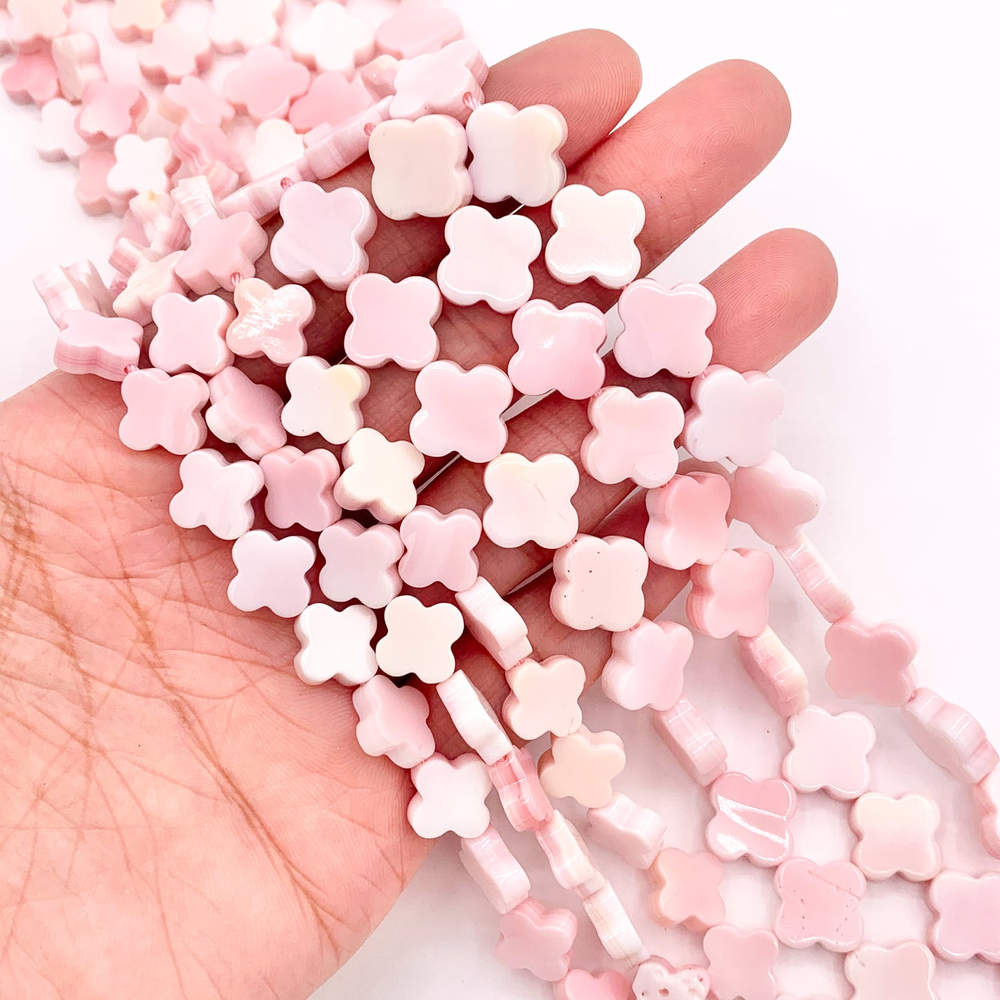High Quality Natural Pink Queen Conch Clover Beads in 10mm 12mm Around 16"
