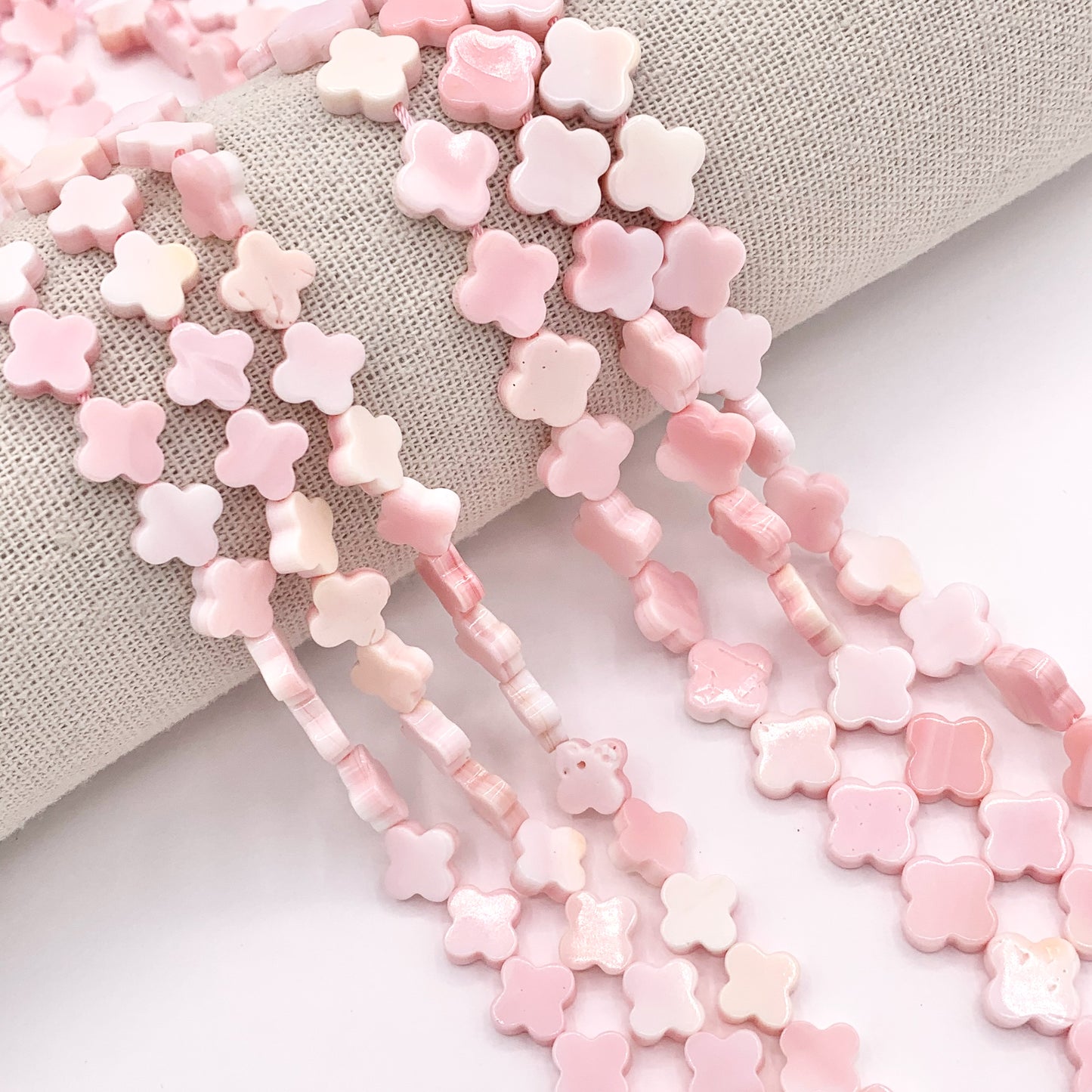 High Quality Natural Pink Queen Conch Clover Beads in 10mm 12mm Around 16"