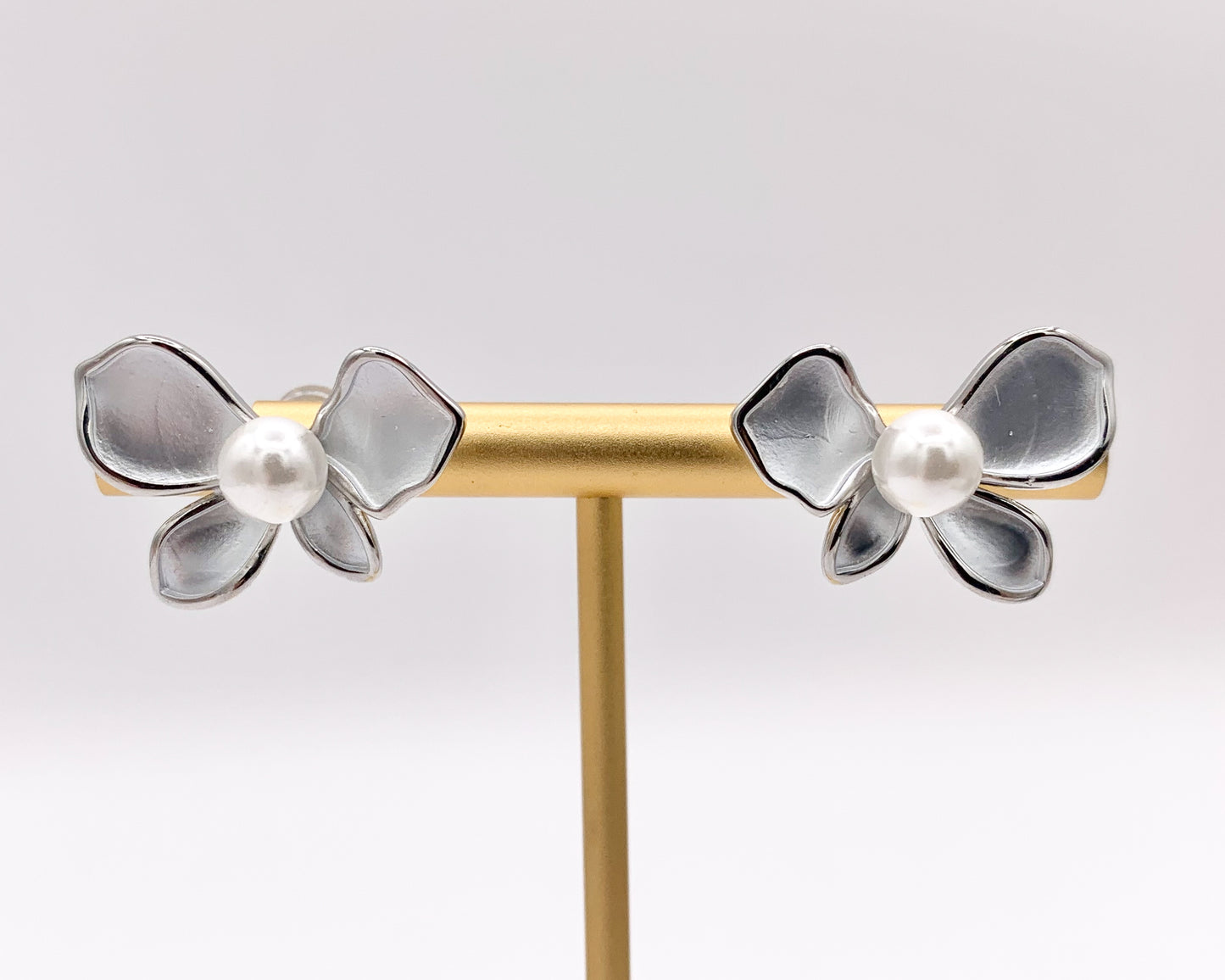 Simple Matte Silver Butterfly Earrings Studs with Pearl in Silver Plated Copper 4 PAIRS