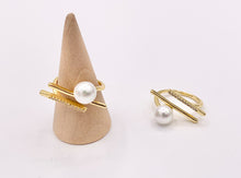 Cargar imagen en el visor de la galería, Statement Pearl Cubic Zirconia Open Front Rings in 18K Gold Plated Copper 5 PCS
