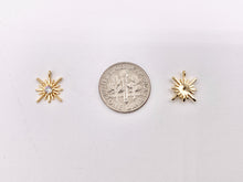 Cargar imagen en el visor de la galería, Micro CZ Starburst Pave Pendant in Real Gold 18K Plated Brass 10 PCS
