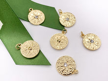 Cargar imagen en el visor de la galería, Charming Starburst Coin Circle Charms with CZ Pave in 18K Gold plated Stainless Steel 8 PCS
