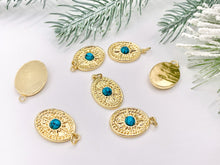 Cargar imagen en el visor de la galería, Unique Turquoise Oval Pendants in 18K Gold plated Stainless Steel 8 PCS
