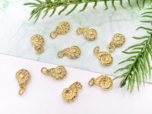 Cargar imagen en el visor de la galería, Cute Small CZ Pave Conch Shell Charms Pendants Plated in 18K Gold Copper Base 10 PCS
