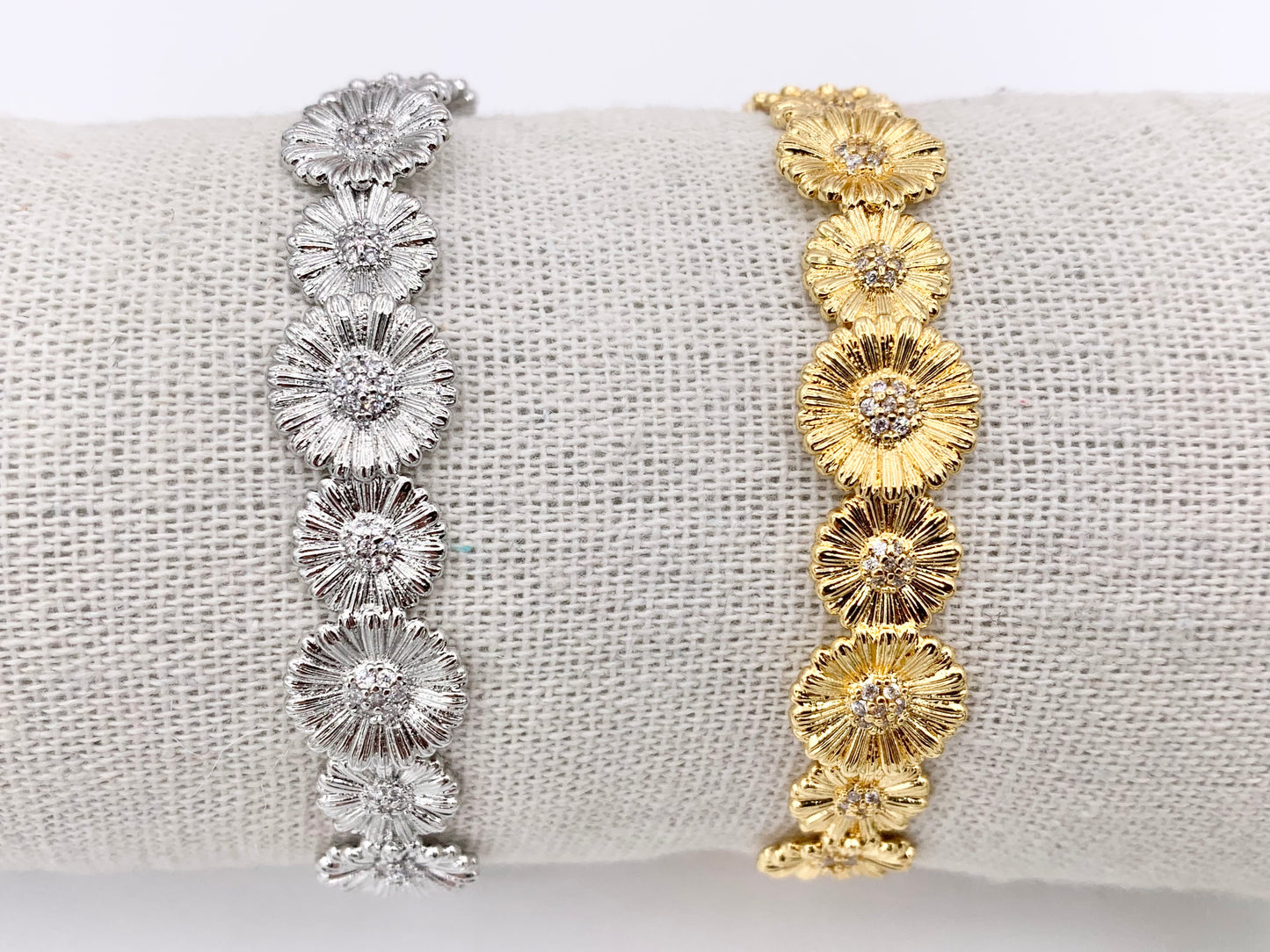 Beautiful Daisy Flower Summer Bracelet Cuffs in Real Gold/Platinum 18K Plated CZ Pave Copper 2 PCS