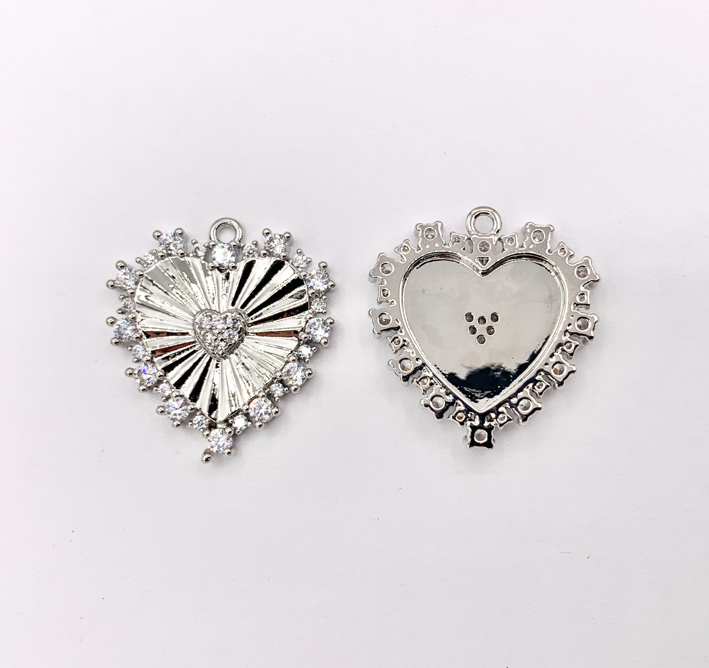 Cute Luxury CZ Heart Charms Real 18K Gold/Platinum Plated Micro CZ Pave Rhinestone Heart Pendant Over Brass 6 PCS