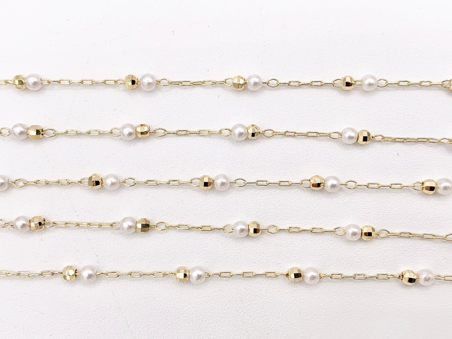 White Imitation Pearl Resin Pearl With Faceted Gold Beads Chain in Real Gold 18K Plated Copper By The Spool For Jewelry Making/Designs