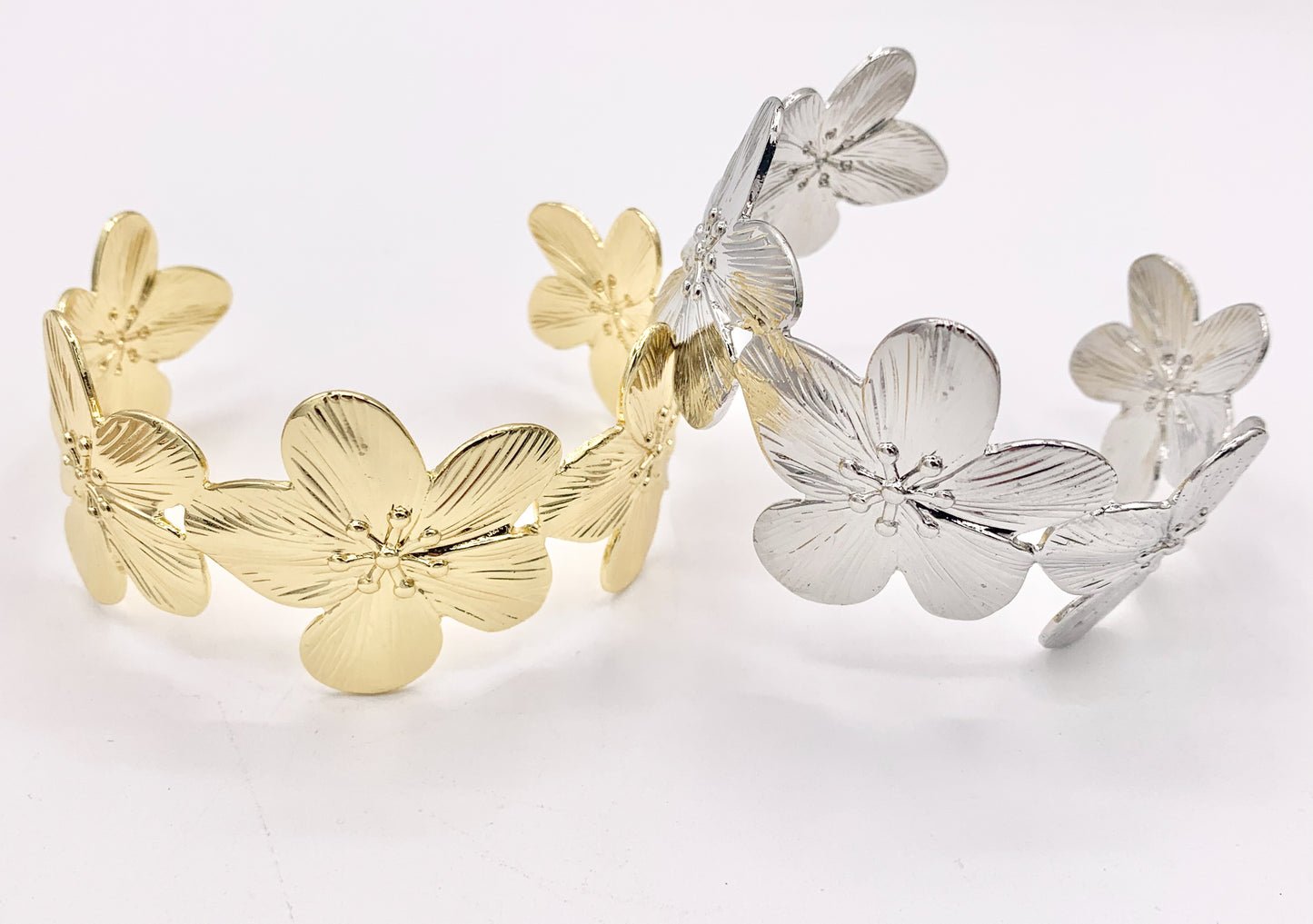 Beautiful Large Thick Flower Summer Bracelet Cuffs in Real Gold/Platinum 18K Plated Copper