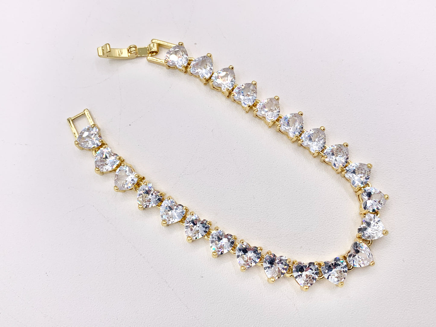 6.75" Delicate 18K Gold Plated Dainty Minimalist Fancy Heart Rhinestone Cup Chain Bracelet 1 PC