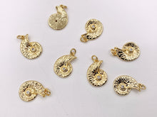 Cargar imagen en el visor de la galería, Cute Small CZ Pave Conch Shell Charms Pendants Plated in 18K Gold Copper Base 10 PCS
