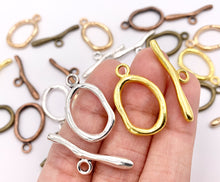 Cargar imagen en el visor de la galería, 15x20mm Pewter Toggles Plain Irregular Circle Clasps in Rosy Gold, Gold, Silver, Bronze And Copper  125G
