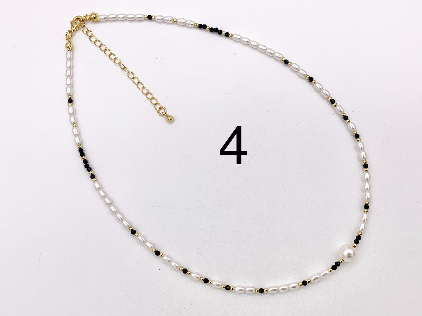 Delicate Magnesite and Black Spinel Stone With Mother of Pearl Beaded Chokers 18K Gold Plated Copper Cute Choker Finished Necklace 16"