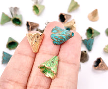 Cargar imagen en el visor de la galería, 12x11mm Pewter Textured Bead Cap Bulk Order in Gold, Silver, Brass, Copper &amp; Patina
