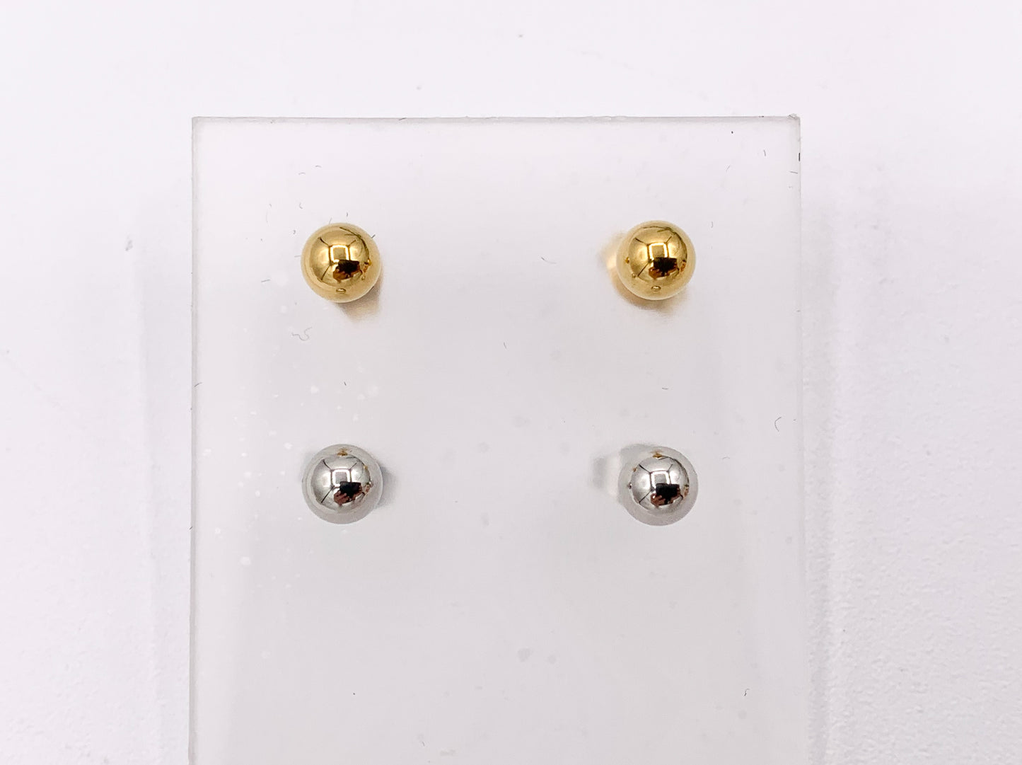 Stainless Steel Heart Round Solitaire Earring Studs in 18K Gold/Silver plated Stainless Steel 5 pairs