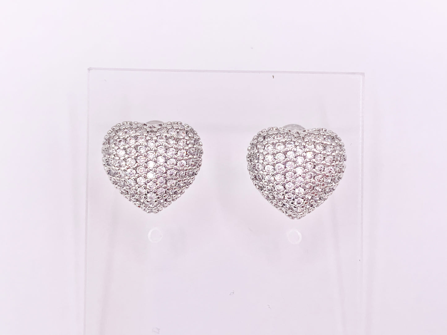 Pendientes llamativos en forma de corazón con pavé de circonita cúbica de diamantes de imitación diseñados en oro de 18 quilates o cobre chapado en plata, 3 pares