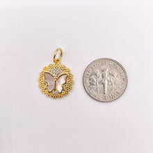 Cargar imagen en el visor de la galería, 15mm Cute Shell Coin Butterfly Charm in Real Gold Plated 18K Micro CZ Pave Over Copper
