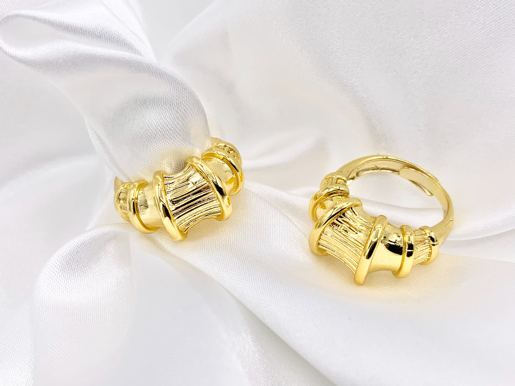 Large Statement Croissant Ring in 18K Gold Plated Copper 4pcs