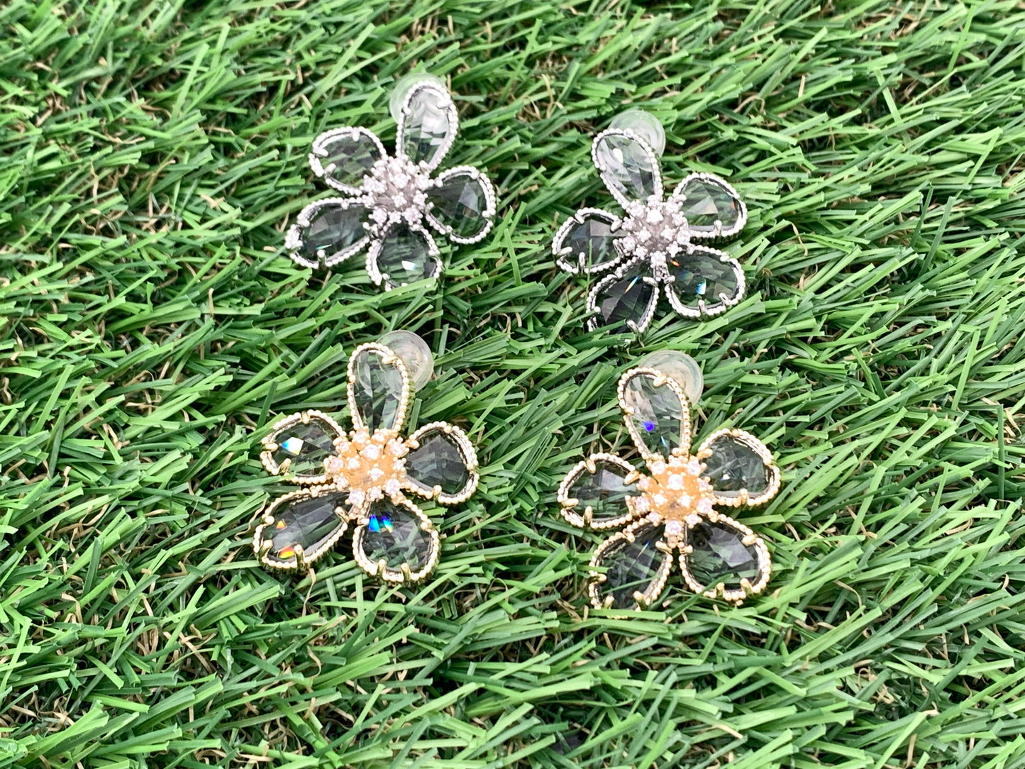 Pendientes grandes y hermosos con circonita cúbica y flor de cristal, chapado en oro o plata de 18 quilates sobre cobre, 2 pares