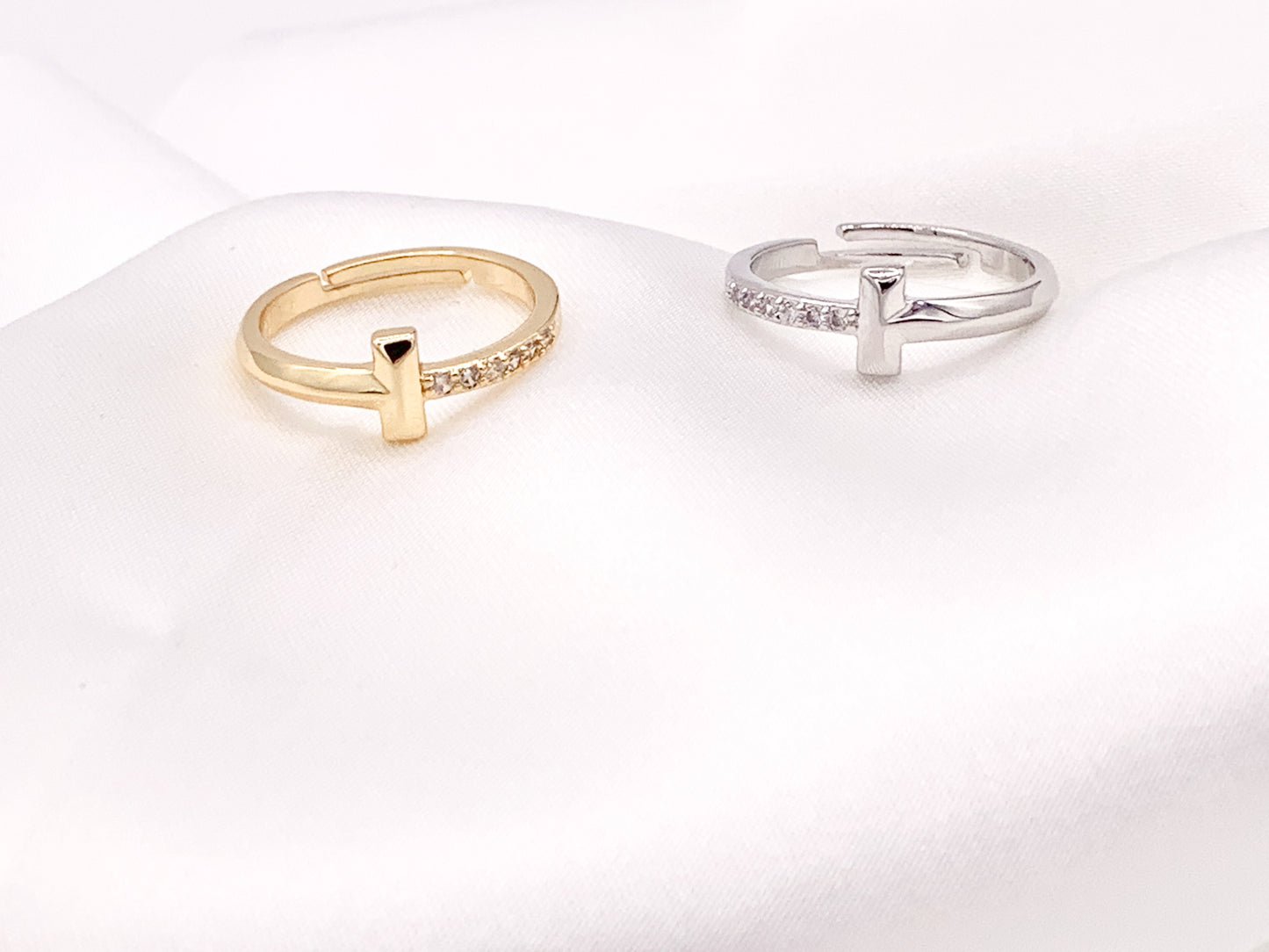 Simple Minimalist T Cross Rings in 18K Gold or Silver Plated Copper 4 pcs