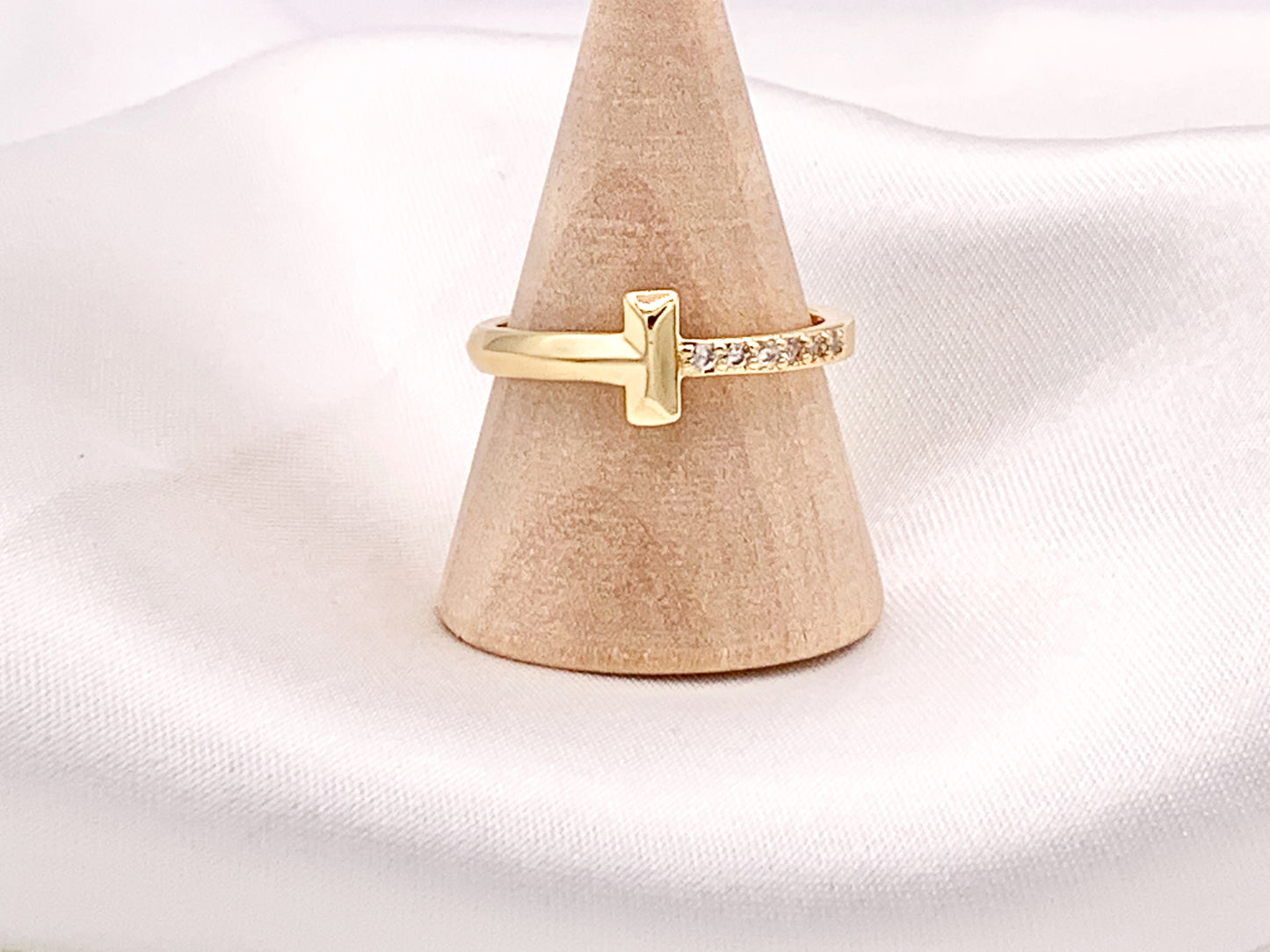 Simple Minimalist T Cross Rings in 18K Gold or Silver Plated Copper 4 pcs