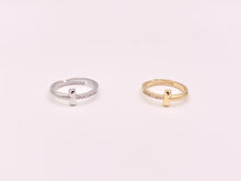 Load image into Gallery viewer, Simple Minimalist T Cross Rings in 18K Gold or Silver Plated Copper 4 pcs
