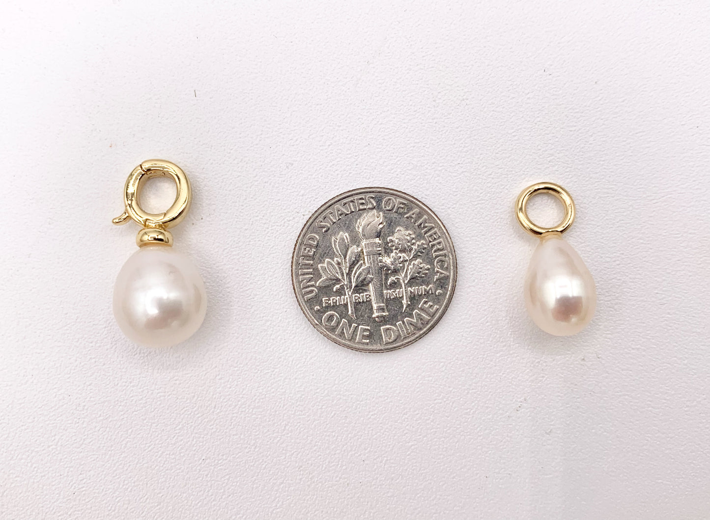 Freshwater Pearl Charms Clasp in Real Gold 18K Plated Over Brass 5/6 pcs