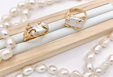 Load image into Gallery viewer, Freshwater Pearl Rings in 18K Real Gold Plated Copper Adjustable Statement Ring 4 pcs
