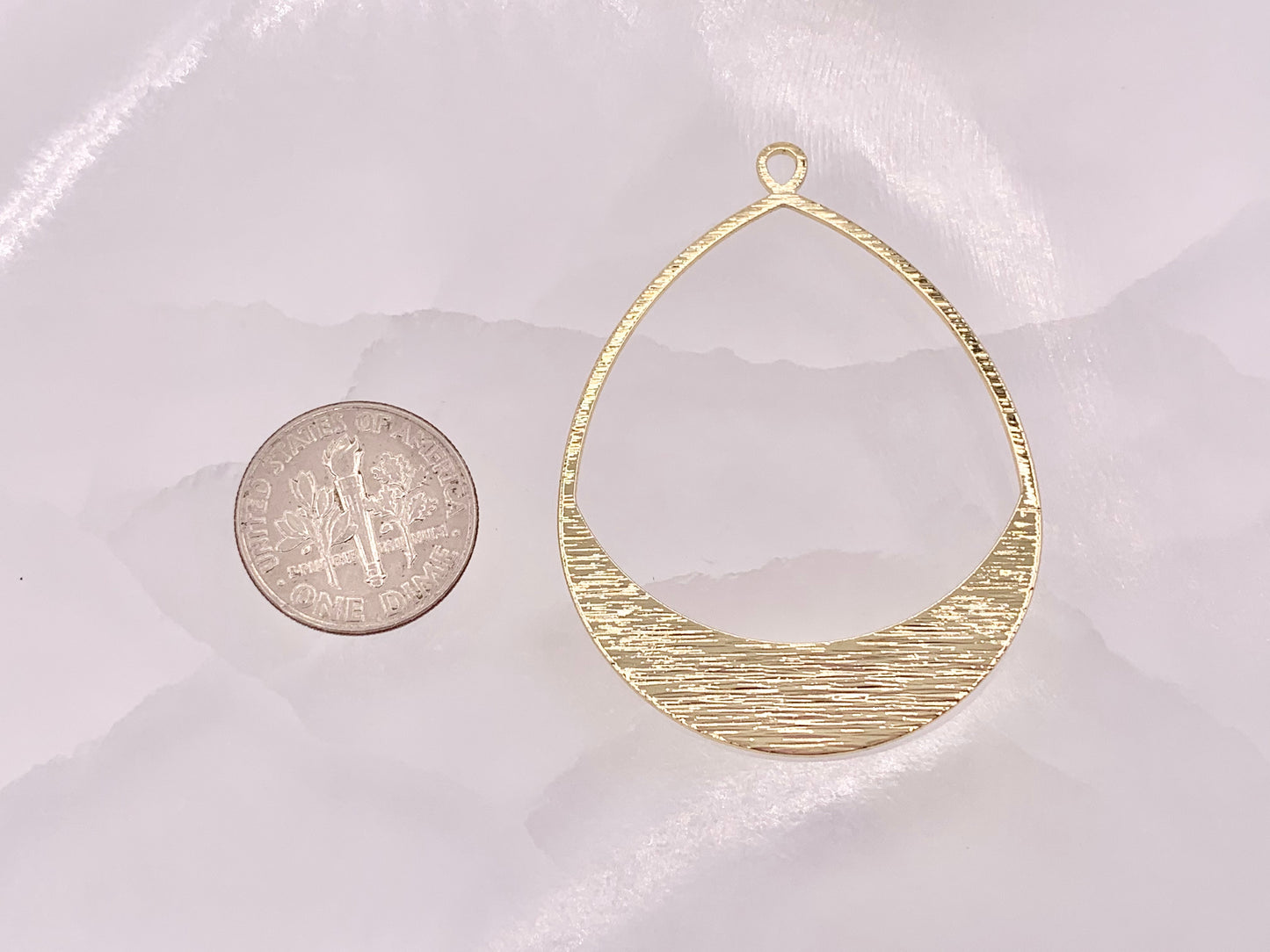 Large Fancy Teardrop Pendants in 18K Gold Plated Copper 10 pcs