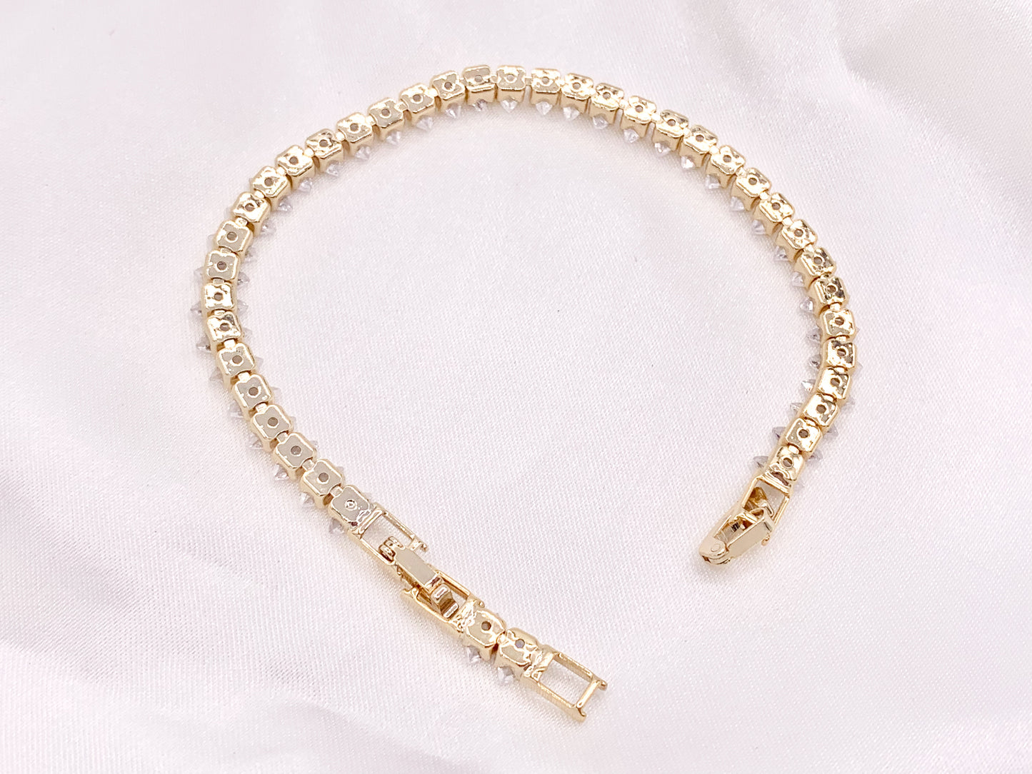 Delicada pulsera ajustable de tenis con cadena de copa de diamantes de imitación de tenis de lujo minimalista chapada en oro de 18 quilates y plata, 3 uds.