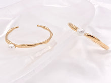 Cargar imagen en el visor de la galería, Brazalete ajustable con perlas minimalistas simples de cobre chapado en oro real de 18 quilates, 3 piezas
