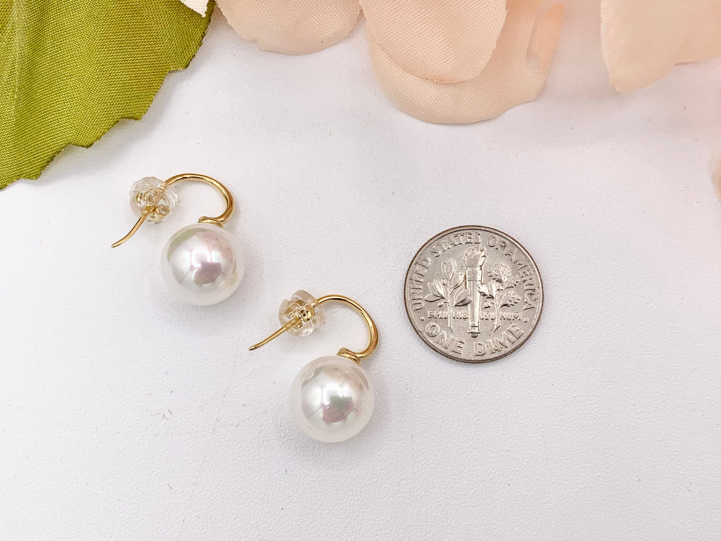 Cute Mother of Pearl Drop Dangle Earrings in 18K Gold plated Copper 5 pairs