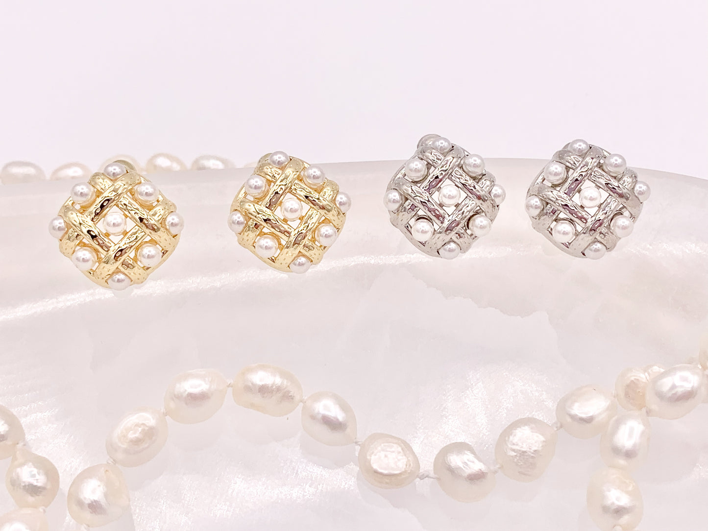 Pendientes elegantes con forma de diamante y perlas de diseño único en oro de 18 quilates o cobre chapado en plata, 3 pares