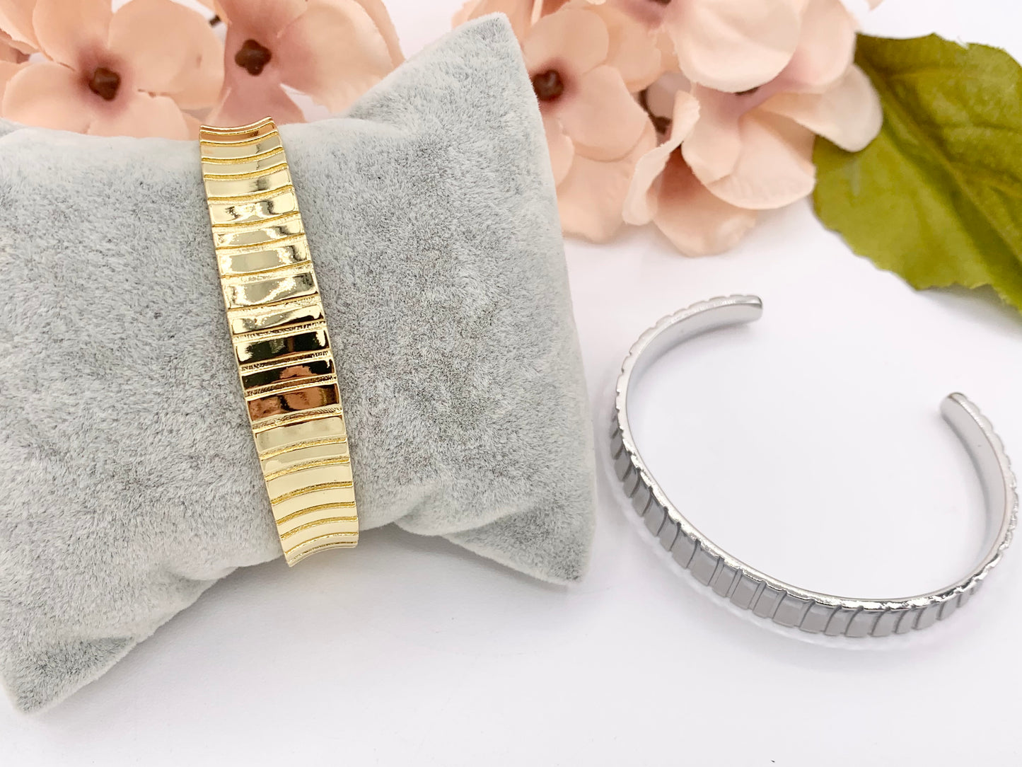 Simple Plain Vertical Stripe Textured Adjustable Bracelet Cuff in Real Gold 18K Plated Copper 2 pcs