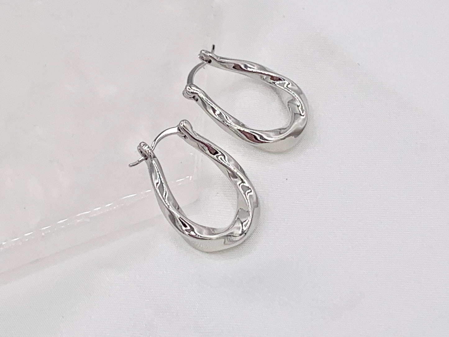 Pendiente de aro en forma de lágrima con cuerda retorcida simple en oro real de 18 quilates/chapado en plata sobre cobre, 3 pares