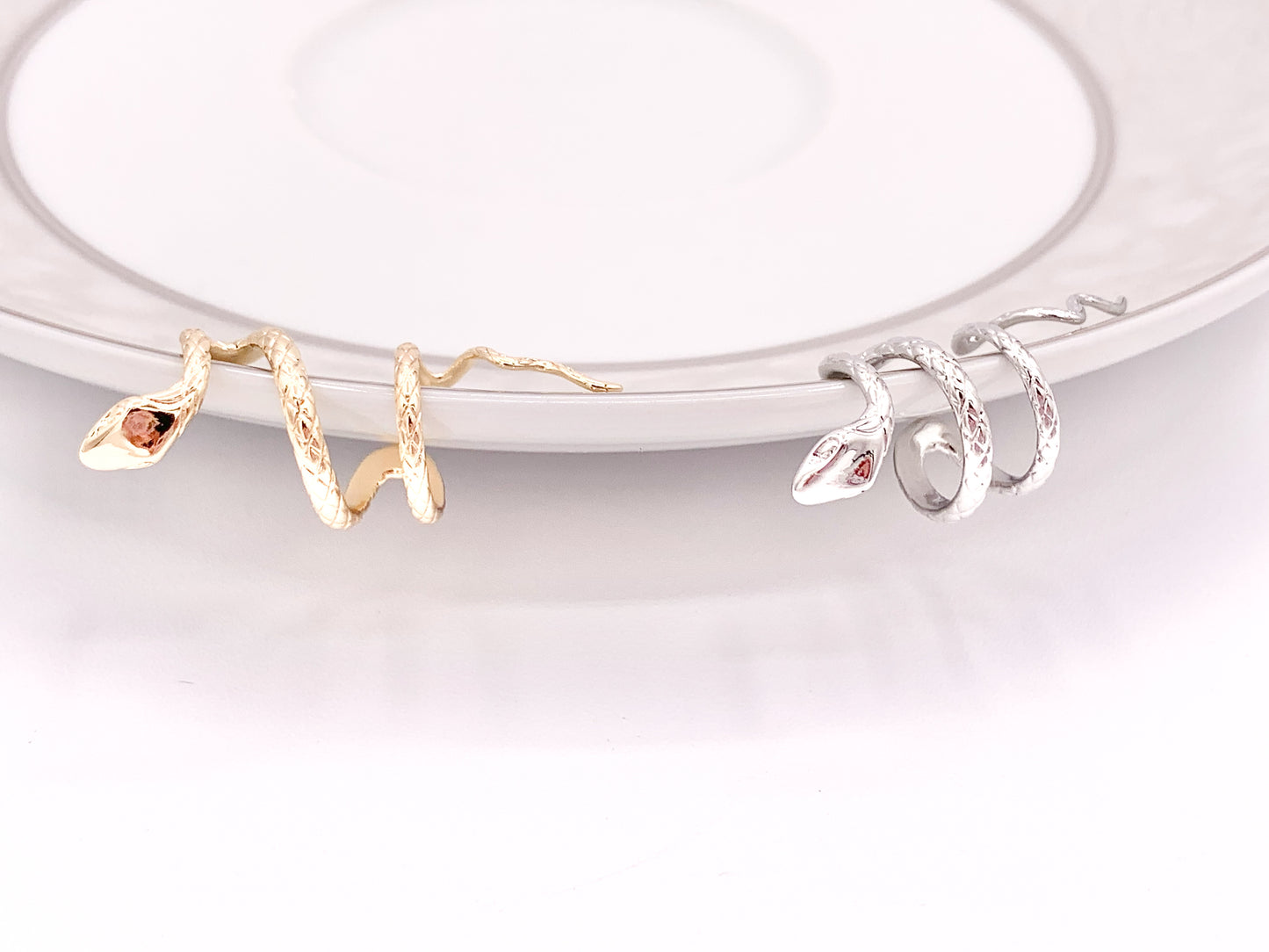Ear Cuffs de serpiente de moda en oro de 18 quilates/cobre chapado en plata (¡¡Sin perforación!!) 6 piezas