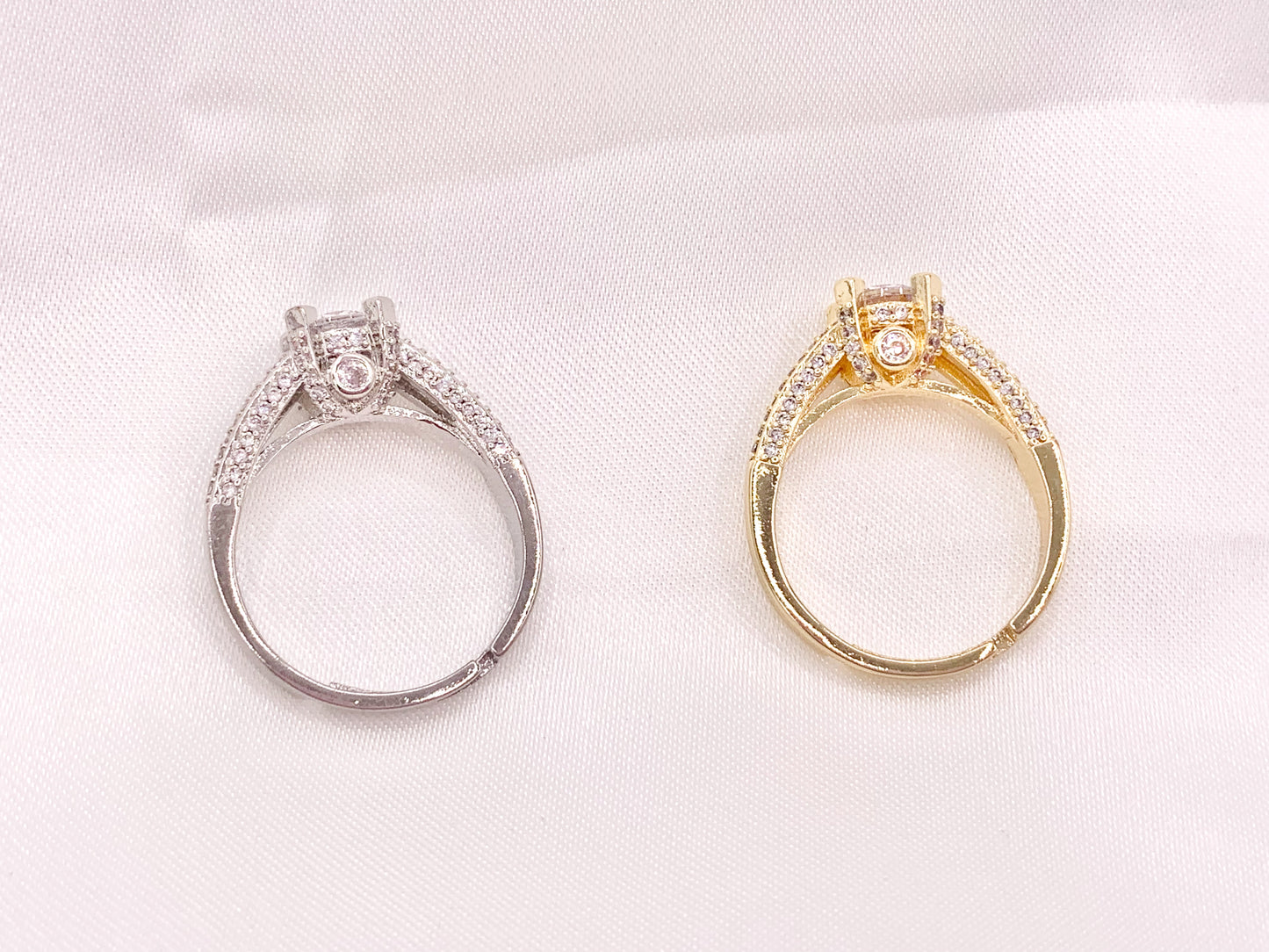 Exquisite Detailed Solitaire Round Cut Rings in Cubic Zirconia 18K Gold or Silver Plated Copper 4pcs