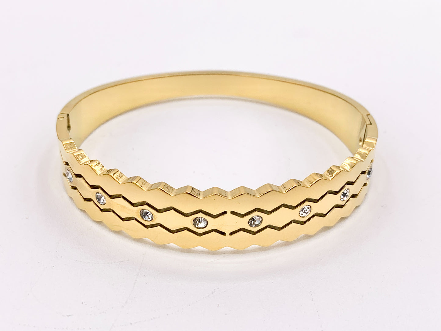 7 " Stainless Steel Bracelets CZ Multi Shell Acetate White Twist Coin Rhinestone Close Bangles in 18K Gold plated Stainless Steel 2pcs