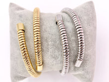 Cargar imagen en el visor de la galería, Puños de pulsera envolventes elegantes con espiral elástica en cobre chapado en oro real/platino de 18 quilates, 2 piezas
