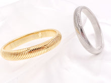 Load image into Gallery viewer, Real Gold/Platinum 18K Plated Copper Stretchy Bracelets 1 pc
