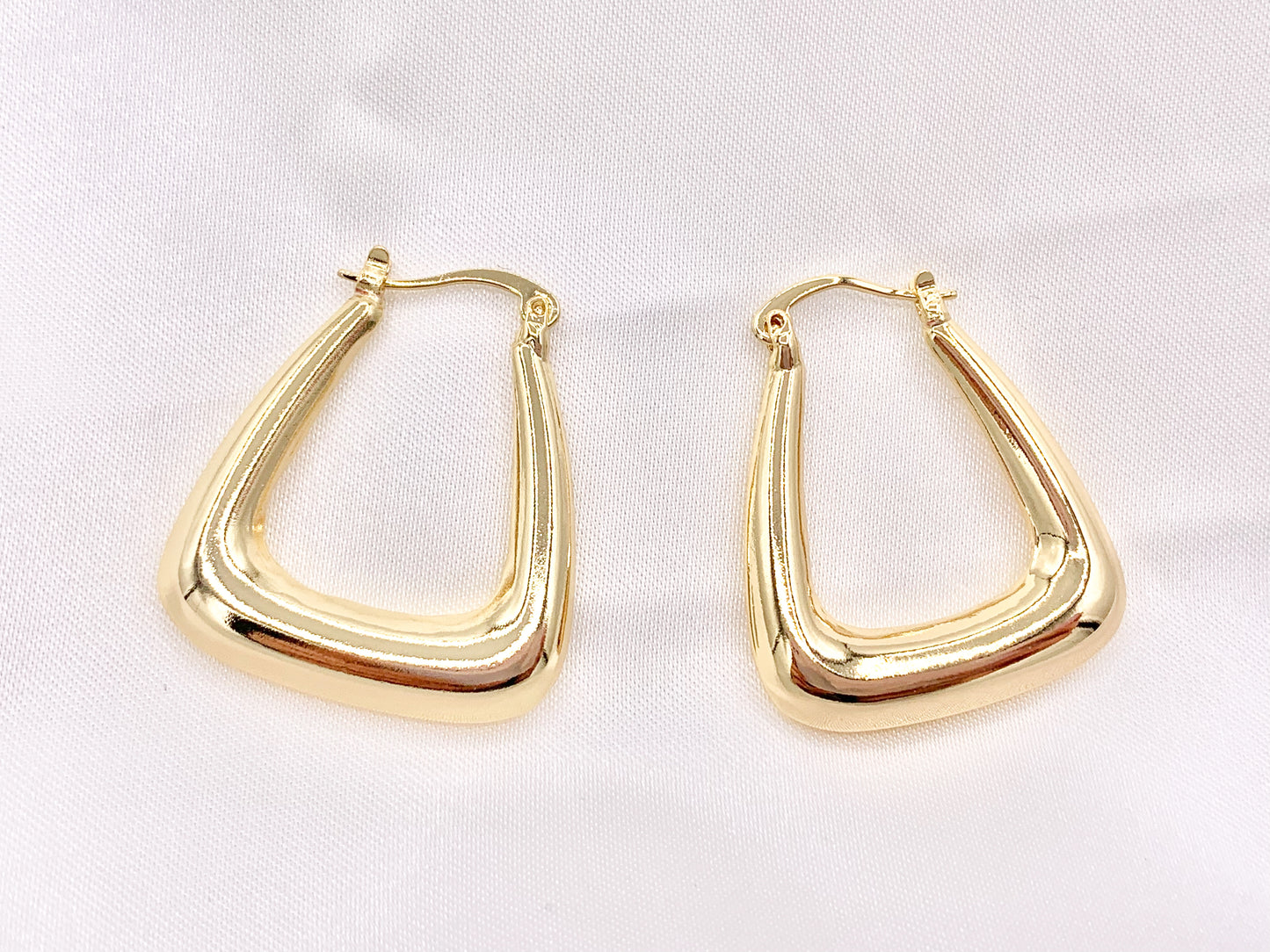 Aretes con cierre trasero llamativos geométricos triangulares trapezoidales en cobre chapado en oro de 18 quilates, 3 pares