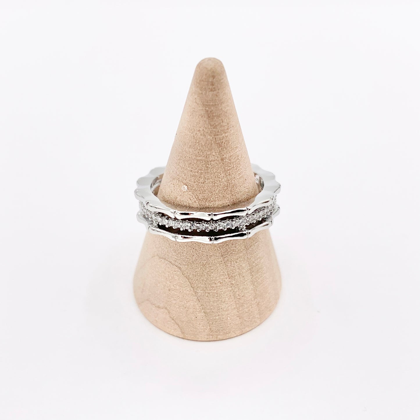 Anillo de triple banda con circonita cúbica chapada en oro real/platino de 18 quilates, 5 piezas