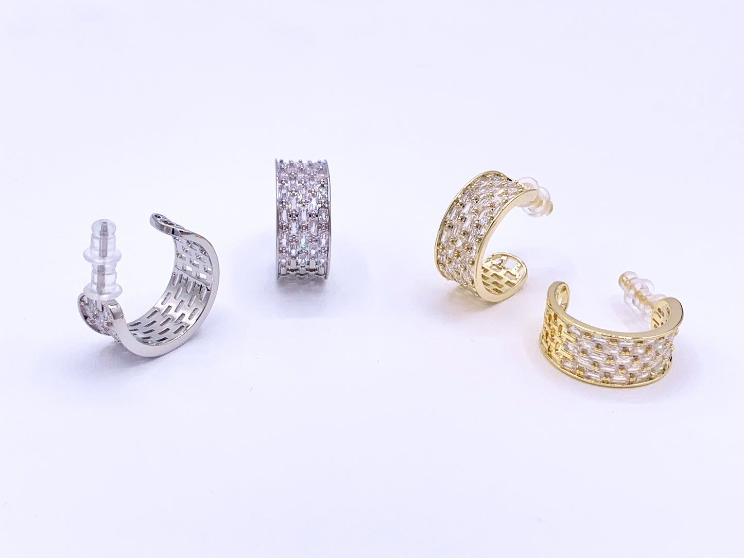 Pendientes de aro Huggie con pavé de circonita gruesa y diamantes de imitación deslumbrantes en oro de 18 quilates o cobre chapado en plata, 2 pares