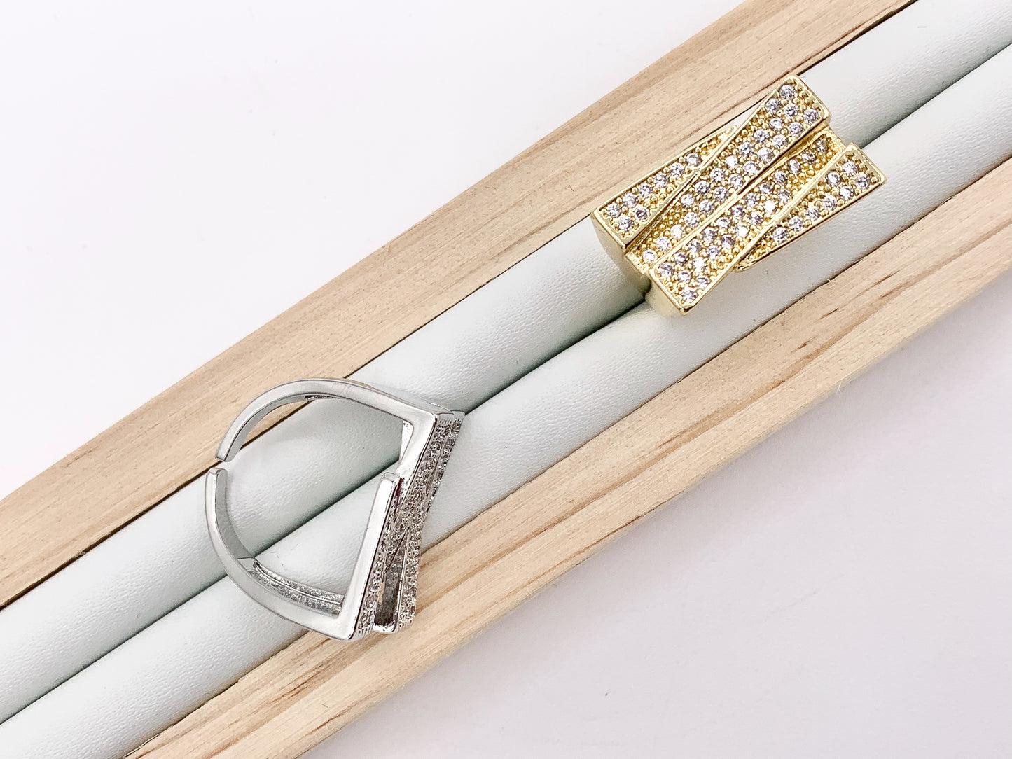 Bold Statement Zig Zag CZ Pave Ring in 18K Real Gold/Platinum Plated Copper 4pcs