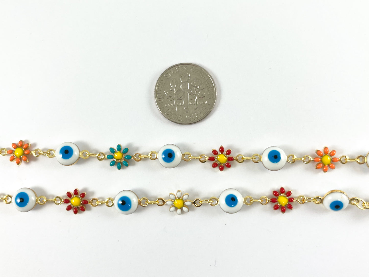Flor de margarita multicolor de cobre chapada en esmalte chapada en oro de 18 quilates con cadena de mal de ojo