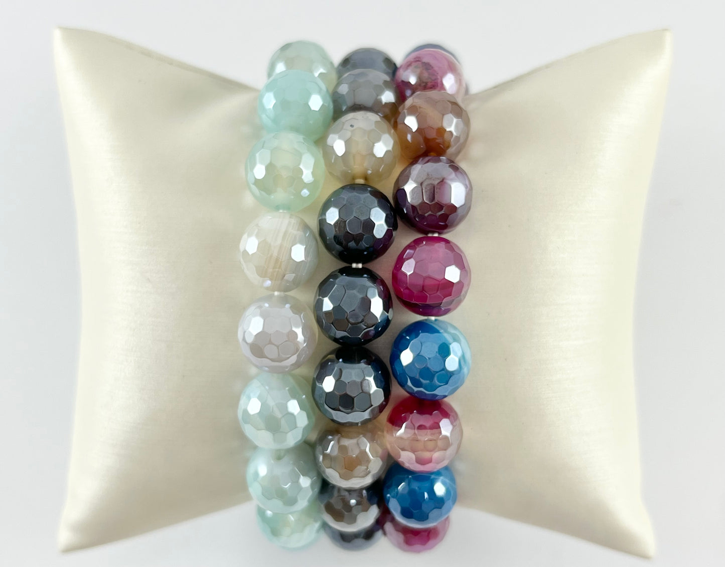 Pulseras elásticas de ágata redonda facetada pulida brillante Sardonyx electrochapada de 10 mm rosa intenso/púrpura/verde/azul/aguamarina/marrón/multicolor