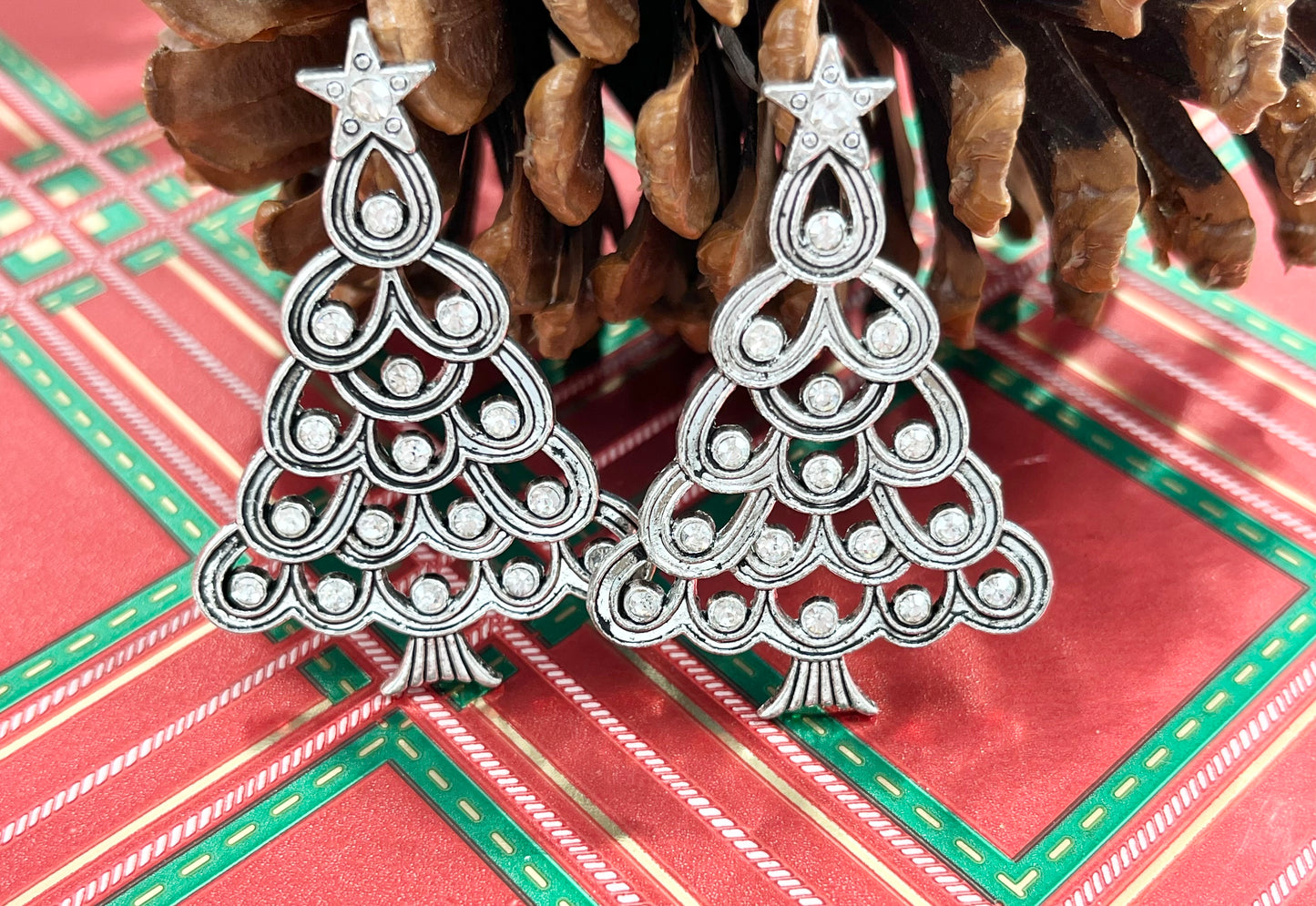 36x52mm Pewter Christmas Tree Charm with Crystal Rhinestones in Antique Silver Color Christmas Decoration 8PCS