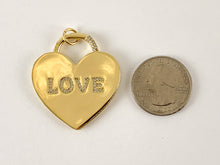 Cargar imagen en el visor de la galería, Colgante con pavé de corazón con letra de amor y circonita cúbica microchapado en oro real de 18 quilates sobre latón, 3 piezas
